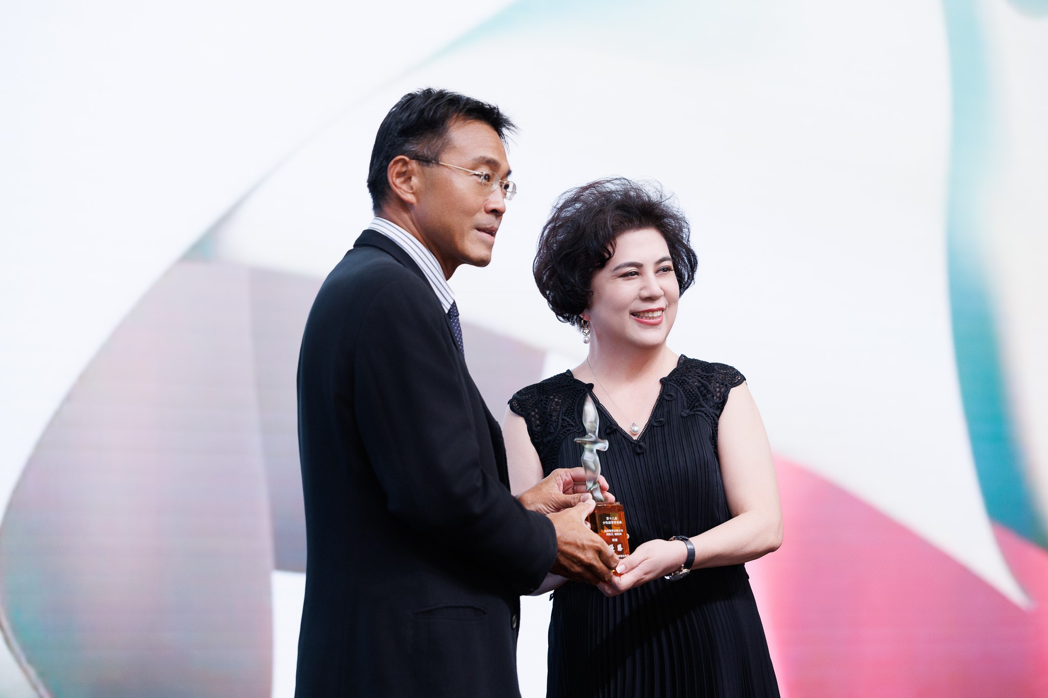 Pengasas Graminton menerima anugerah di Women Entrepreneurs Awards